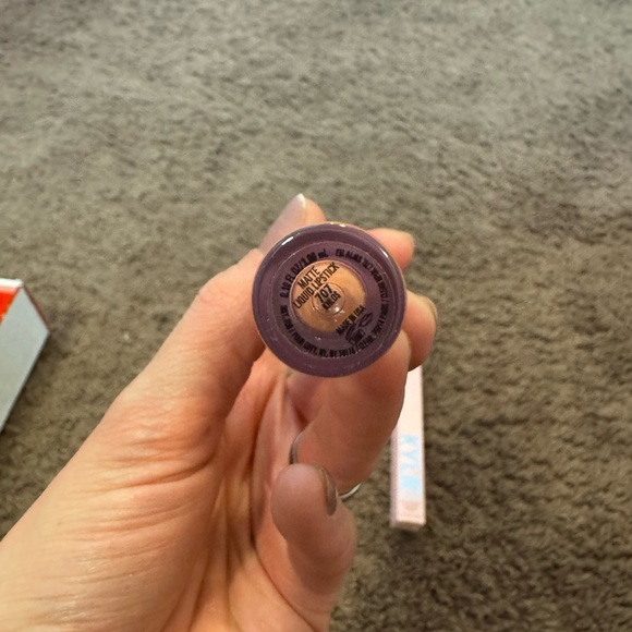 KYLIE COSMETICS Matte Liquid Lipstick 707 Khloe Khlo$ Matte 0.1 Oz/ 3ml NEW - Picture 4 of 4